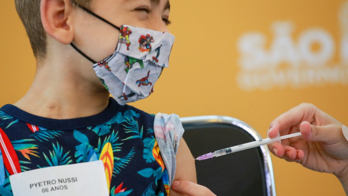 vacinação crianças comorbidades