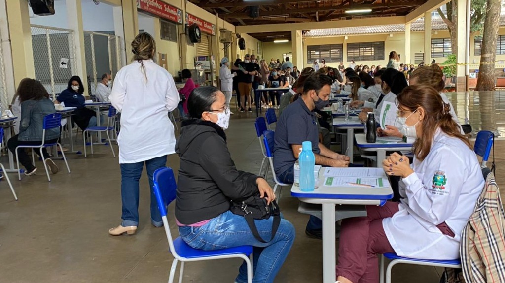 vacinação professores covid-19