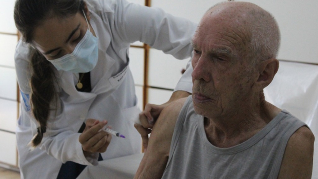 vacinação em asilos