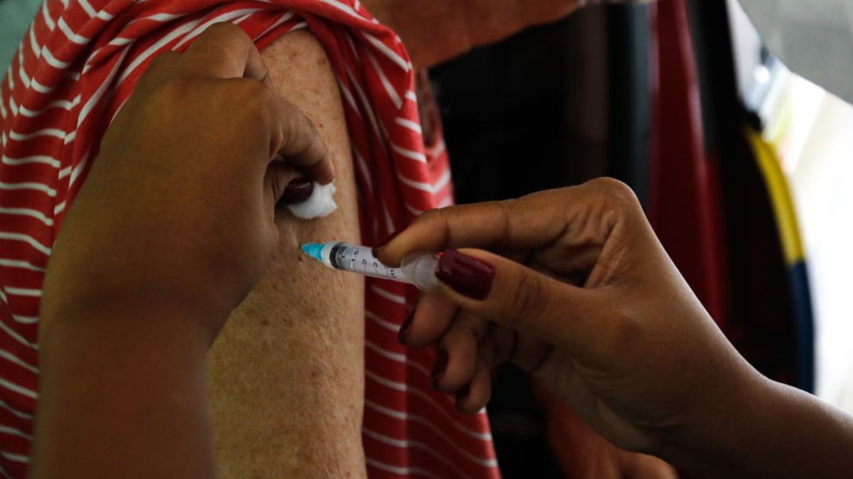 vacinação Covid-19 Franca