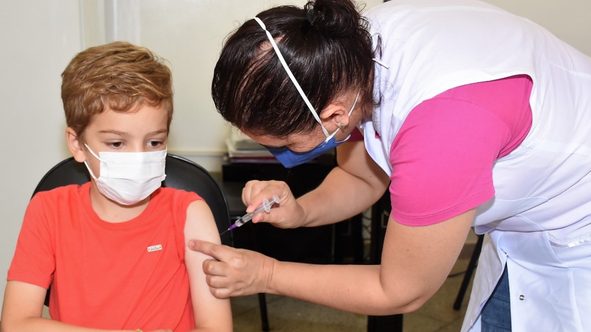 vacina covid crianças