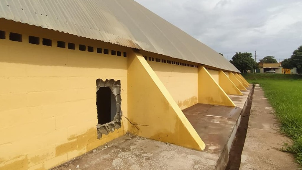 vandalismo ginásio Orlândia