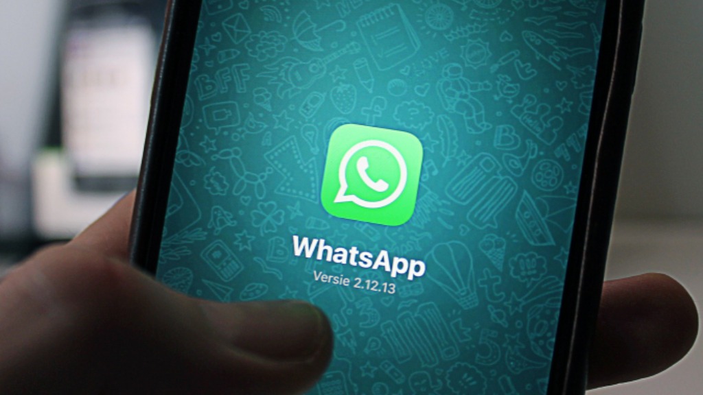 transações financeiras WhatsApp