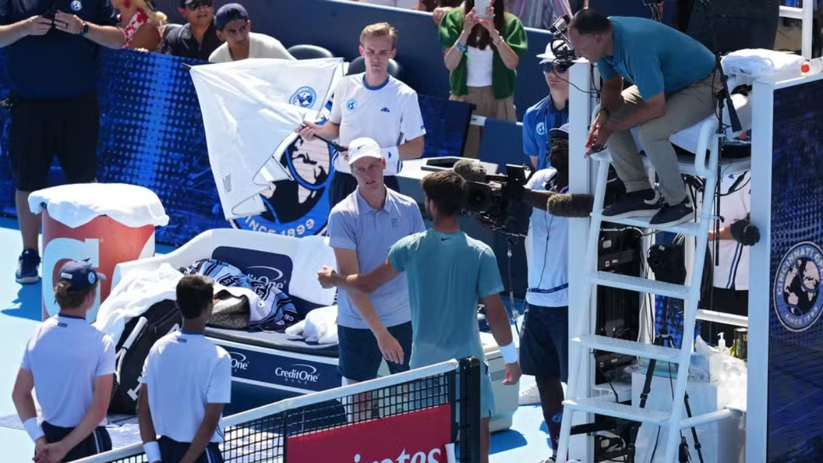 calendário carregado de torneios