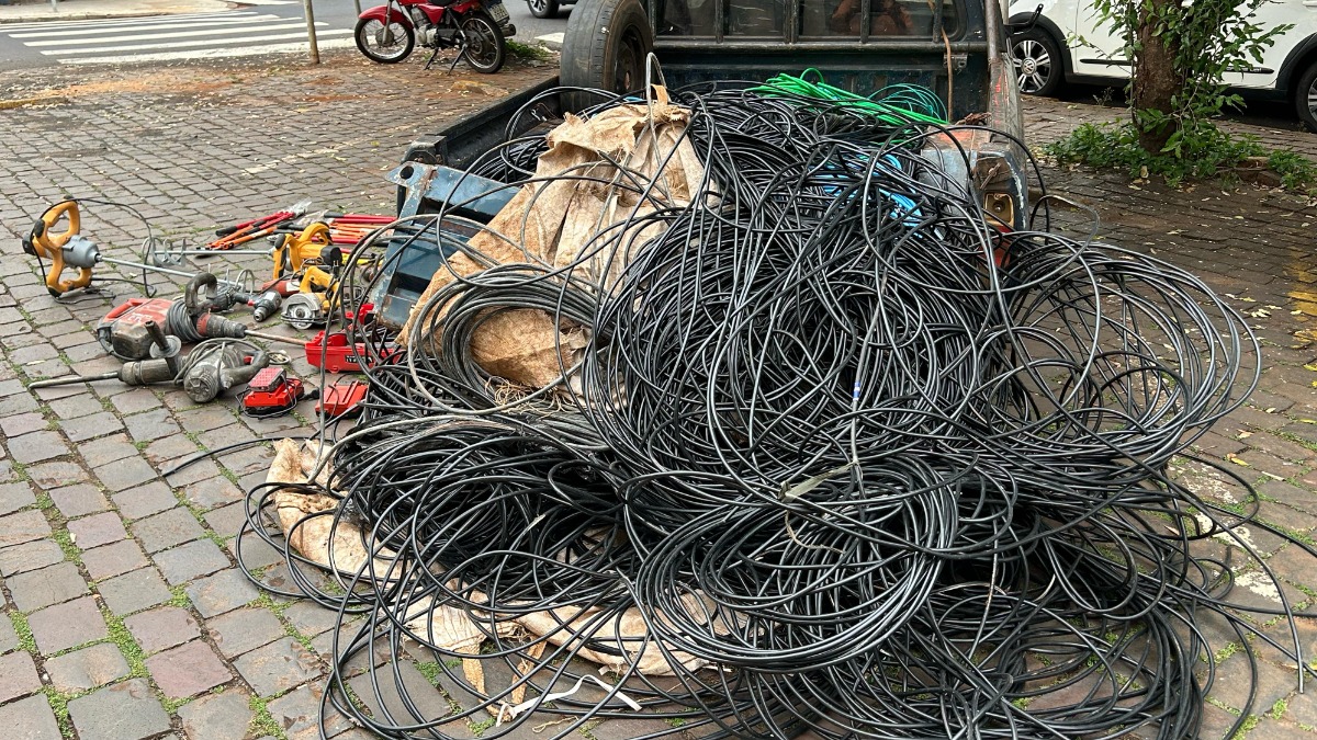 regularização de fios e cabos