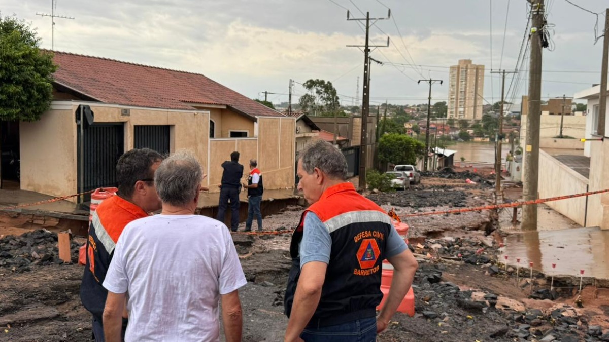 Temporal causa estragos