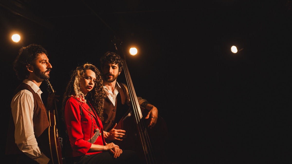 Tassia Guarnieri show