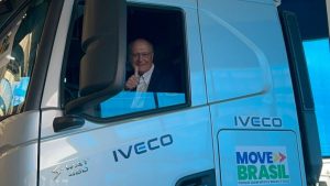 Geraldo Alckmin visita região Ribeirão Preto caminhão