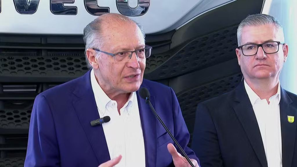 Alckmin anuncia financiamento de caminhões e investimentos em saúde em Ribeirão Preto