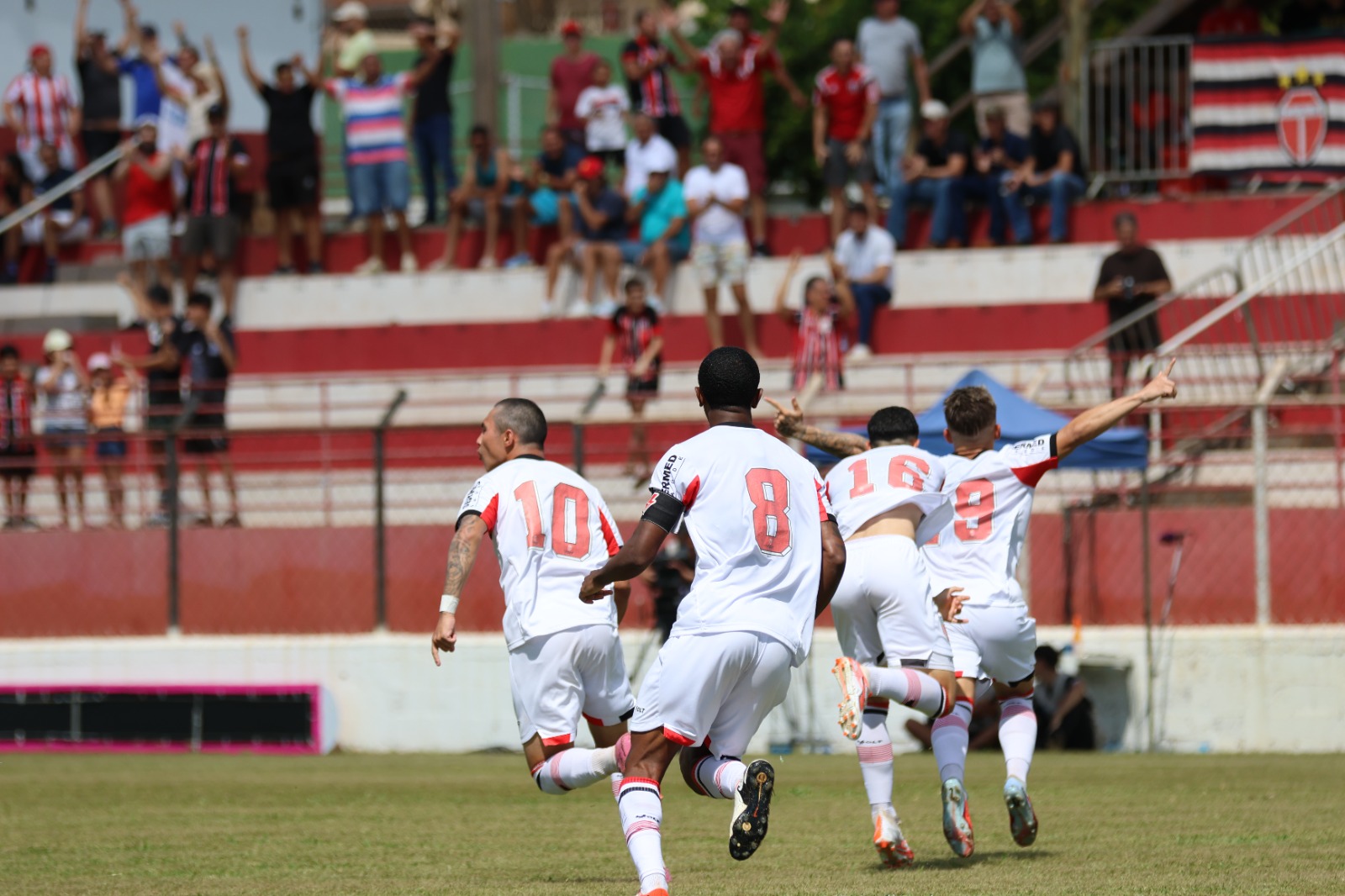 Botafogo-SP vence o Vasco e vai para a 3ª fase da Copinha