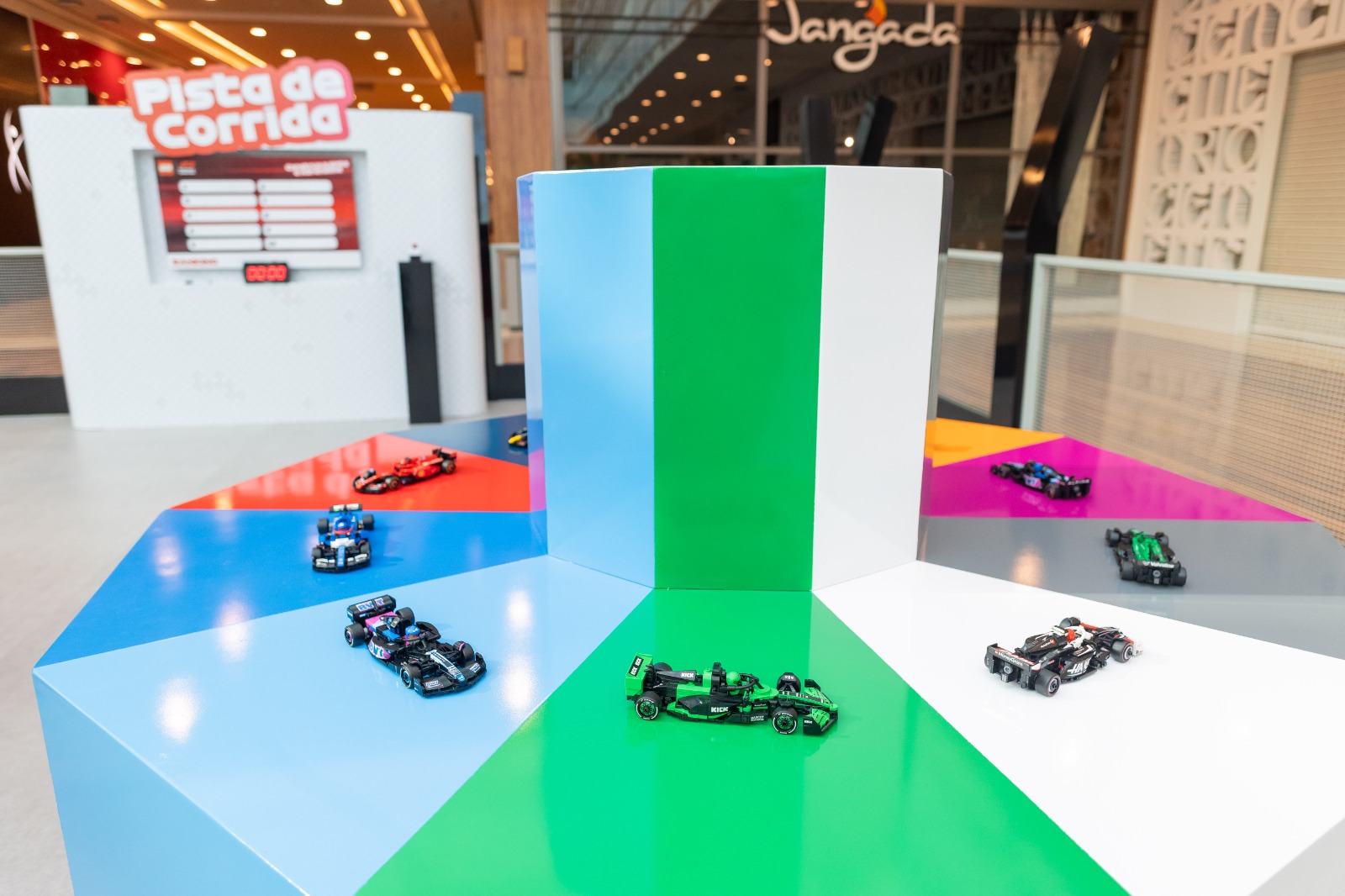Shopping de Ribeirão Preto recebe exposição 'Lego Fórmula 1' com atividades gratuitas