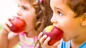 alimentação infantil criança volta às aulas